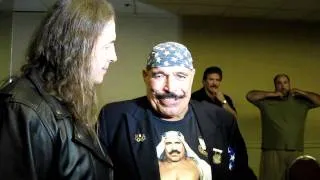 Bret The Hitman Hart and The Iron Sheik chat @ Wrestlereunion 2010: Los Angeles