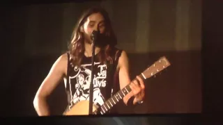 Jared Leto sings Alibi to cute child - Little Ivy - 30 Seconds to Mars Nottingham 21 November 2013
