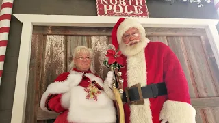 Pictures with Santa & Mrs. Claus!