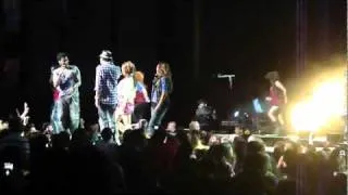 Demi Lovato & Camp Rock cast - Its On - Tinley Park 8/7 2010