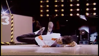 Michael Jackson Can’t Take The Pain 😞 (Might Have Not Actually Collapsed, Just An Act) @AxABeats