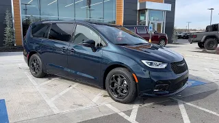 2022 Chrysler Pacifica Overland Park, Lenexa, Shawnee Mission, Olathe KS, Kansas City, MO C22116