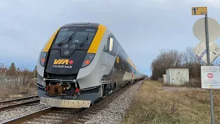 VIA Rail Train 26 With Charger Set