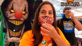 FAMÍLIA MARIA CLARA E JP FAZENDO COMPRAS DE HALLOWEEN NA LOJA MAIS ASSUSTADORA DOS ESTADOS UNIDOS 🎃👻