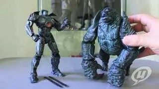 Ungrownups Video Transmission: NECA Pacific Rim Battle Damaged Gypsy Danger and Leatherback Kaiju