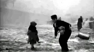 Miracle in Milan 1953 Vittorio De Sica   passage porte