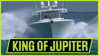 KING OF JUPITER SMASHES BIG WAVES | ROUGH INLETS | Boats at Jupiter Inlet