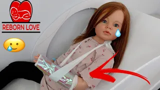 Reborn Autumn Breaks her Arm and goes to the Hospital Reborn Role Play | Reborn Love