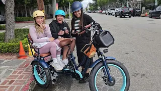 Unbelievable Karaoke on an EBike Rickshaw: Electric Rickshaw for Commercial Use is Awesome!