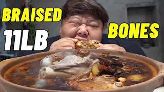 10 catties of big bones in sauce, stewed by Brother Hou in a casserole [Fat Monkey Boy]