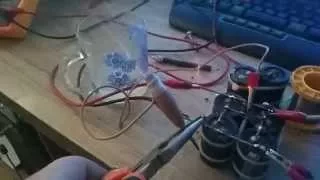 Электрический пробой электролита (slow motion)