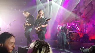 BATTLE BEAST - Straight To The Heart (Live)