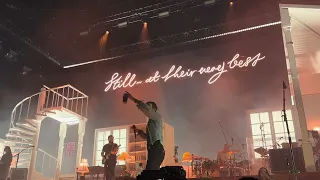 The 1975 - Robbers (Live from The O2, London N1)