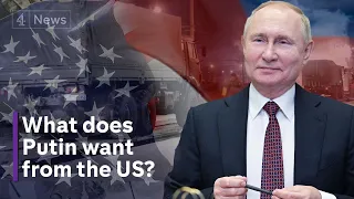 What does Russia want to de-escalate the Ukraine crisis?