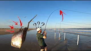 Fishing the beach for BIG FISH (Galveston Tx) HOW TO!