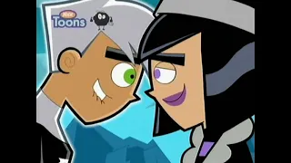 Danny Phantom and Sam Kiss