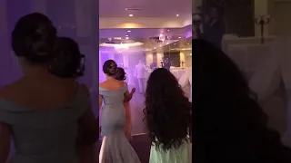 İzmir'de iğrenç eşcinsel düğünü!