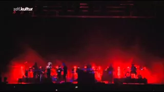 Massive Attack - Invade Me (Live - Melt Festival 2010)