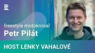 Prodělal jsem už spoustu úrazů, ale žádný mě neodradil, popisuje freestyle motokrosař Petr Pilát