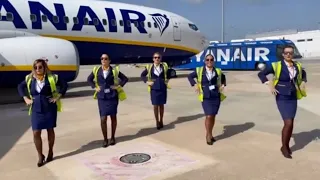 • Ryanair Crew Dancing Meme • (Sped up)