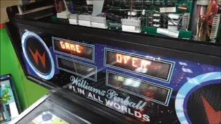 Repairing The Hum On a 1987 Space Station Pinball Machine - Comparing The Williams Sound Boards
