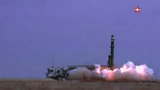 Пуск крылатой ракеты оперативно-тактического ракетного комплекса «Искандер»