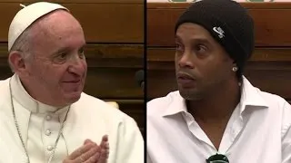 "Spiel für den Frieden": Ronaldinho trifft Papst Franziskus