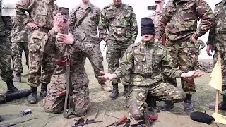 Assault Rifle Disassembly - US Marines vs Blindfolded Romanian Soldier.