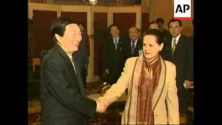 Premier Zhu Rongji continues visit