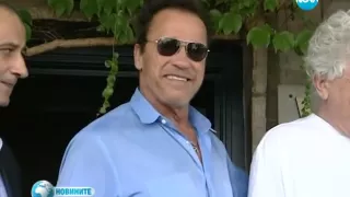 THE EXPENDABLES 3 (2014) - NEW video ARNOLD SCHWARZENEGGER arriving in Bulgaria (EXCLUSIVE)