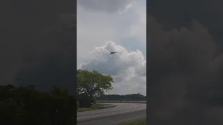 🇺🇸 3 UH60 Blackhawk helicopters departing Albany int airport