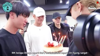 [INDO SUB] 180119 [BANGTAN BOMB] Jin’s Surprise Birthday Party - BTS (방탄소년단)