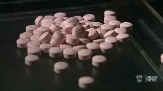 Doctors prescribed fewer opioids after surgery, new study finds
