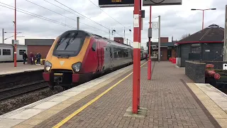 Trains at Wigan North Western (20/11/2019) (ft 195s, 66 on Papers, 397.. sort of)