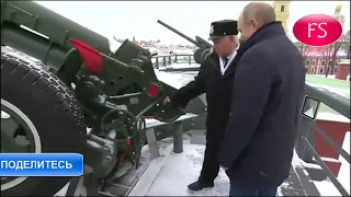 Путин выстрелил из пушки в Санкт Петербурге
