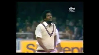ENGLAND v WEST INDIES 2nd TEST MATCH DAY 1 LORD'S JUNE 17 1976 SIR ANDY ROBERTS BRIAN CLOSE WOOLMER