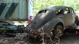 ULTRA RARE 41 LINCOLN ZEPHYR CUSTOM LIMOUSINE WE FOUND IN THE WOODS! ONLY 358 EVER MADE! (episode 1)