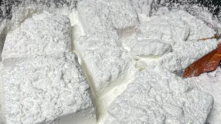 Soft Gym Chalk Crush with Squeaky Cornstarch