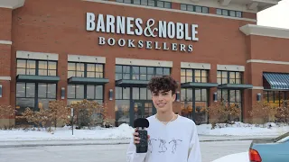 ASMR in Barnes & Noble 📚