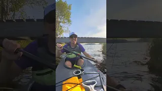 Failure paddling under tiny wood bridge with my kayak. Kayaking paddle life. Itiwit x500