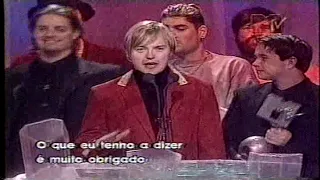 Boyzone recebe prêmio de Melhor Álbum por "By Request" no Europe Music Awards 1999 [VHS]