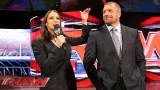 Stephanie McMahon asks Daniel Bryan to apologize: Raw, March 10, 2014