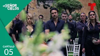 El Señor de los Cielos 8 | Capítulo 5: Muerte en el funeral | Telemundo Novelas