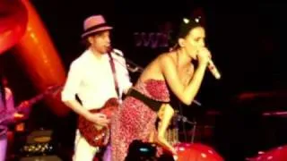 Katy Perry: "Don't Stop Me Now" live in Frankfurt (Neu-Isenburg) 2009