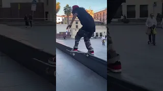 Flip In Flip Out 😎😎 Skater: Facundo Quiroga