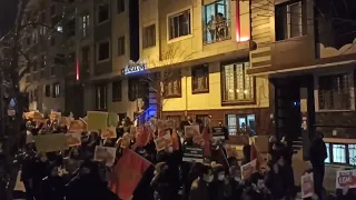 İstanbul'da tencere tava sesleri! Gazi Mahallesi'nde zamlara karşı yürüdüler!