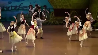 La fille mal gardée - la danse de la flûte - Acte 1 - Opéra Garnier juillet 2015