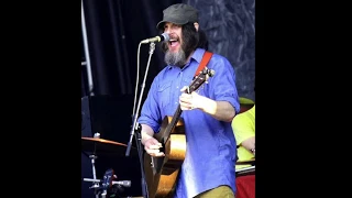 Jeff Mangum holds the longest note in human history