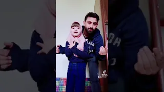 بيقلولي ماشا 😍❤️ الطفلة مليكة و خالو أشرف 😈