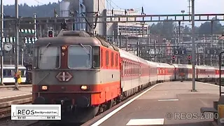 2000 [SDw] Bahnhof Luzern p 3 of 4 - Classic SBB in action with DB EC!